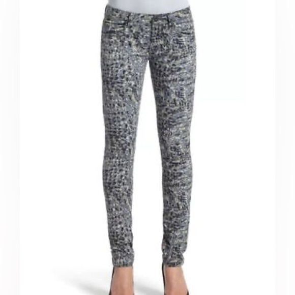 CAbi 604 Modern Grey Camouflage Stretchy Skinny Comfy Denim Jean Jeggings - Picture 1 of 9